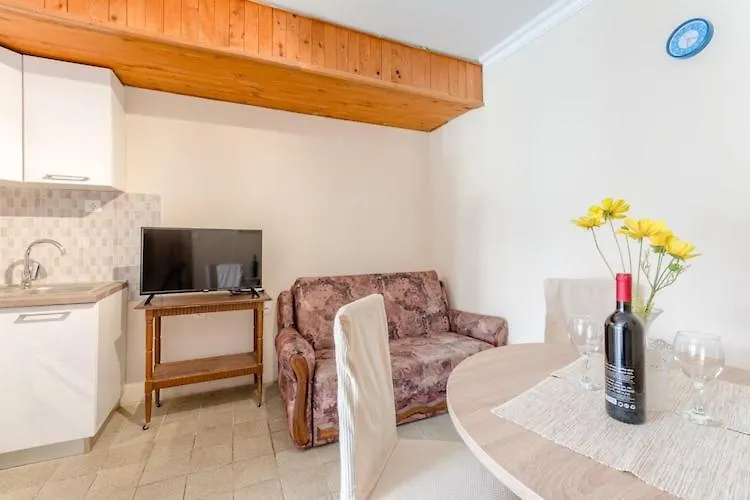 Apartments Fidelis - Two Bedroom Apartment With Terrace And Garden View 7 Trogir 0*,  Croatia