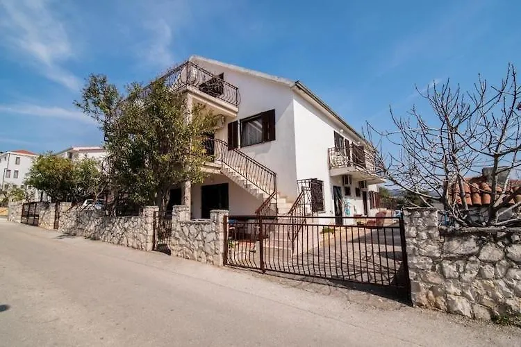 Apartments Fidelis - Two Bedroom Apartment With Terrace And Garden View 7 Trogir 0*,  Croatia