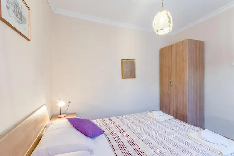 Apartments Fidelis - Two Bedroom Apartment With Terrace And Garden View 7 Trogir