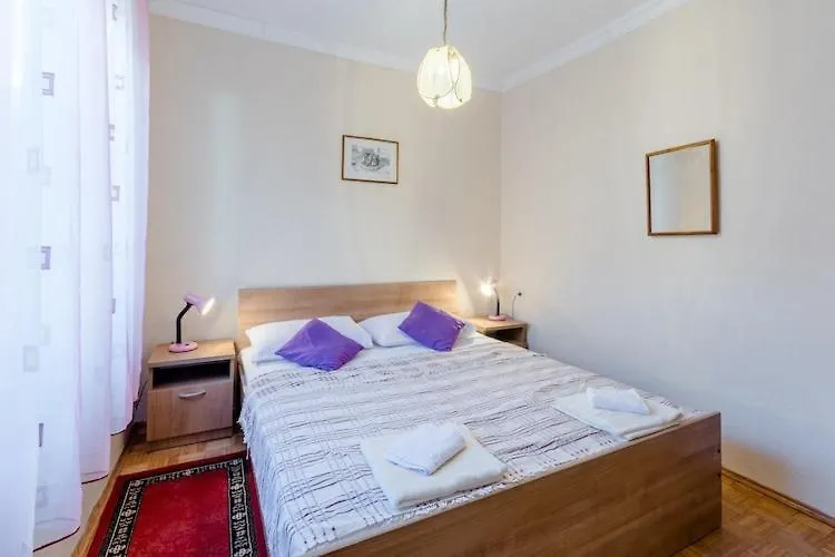 Apartments Fidelis - Two Bedroom Apartment With Terrace And Garden View 7 Trogir Croatia