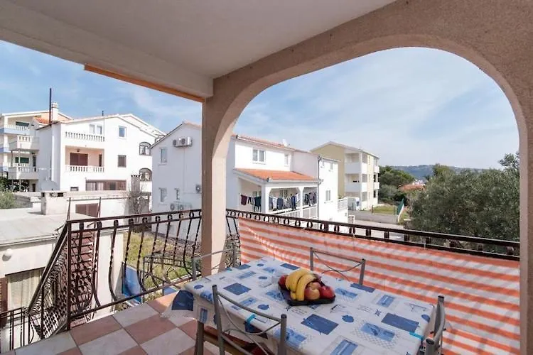 Apartments Fidelis - Two Bedroom Apartment With Terrace And Garden View 7 Trogir