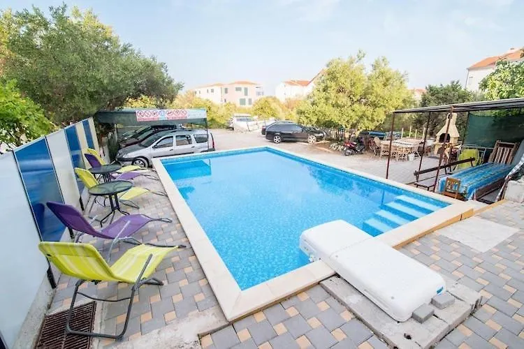 Apartments Fidelis - Two Bedroom Apartment With Terrace And Garden View 7 Trogir